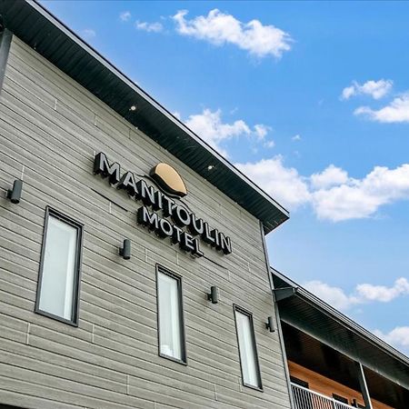 Manitoulin Motel Little Current Екстериор снимка