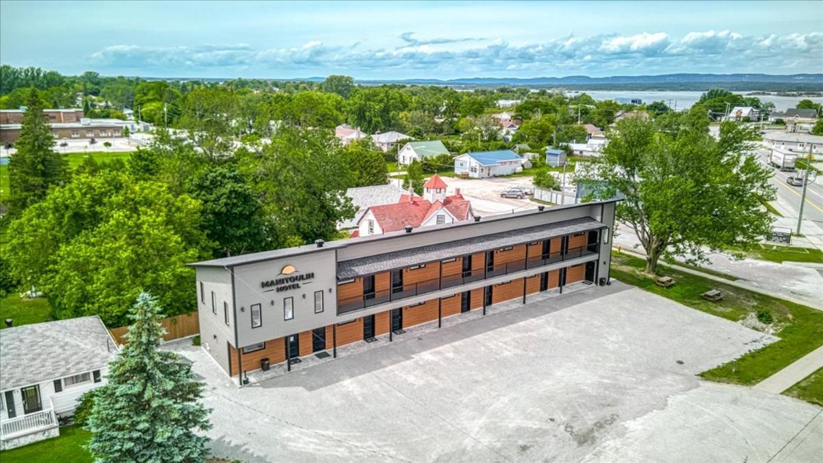 Manitoulin Motel Little Current Екстериор снимка